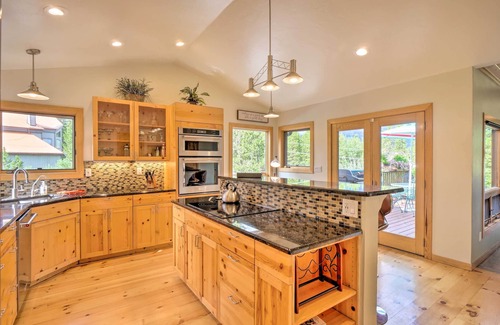 Breckenridge Heights House | 1 Mi to Ski: Breckenridge Home w/View & Hot Tub