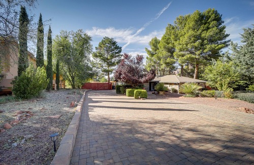 West Sedona Cottage | 1 Mi to Trails: Pet-friendly Home in West Sedona!