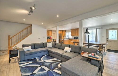 Holland House | 1 Mi to Tunnel Park Holland Home with Fire Pit