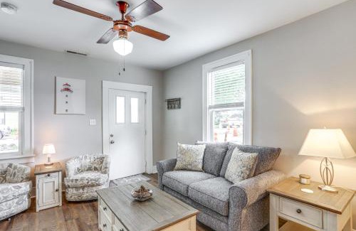 Sandusky House | 1 Mi to Water and Dtwn Lake Erie Family Getaway