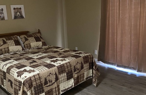Udall House | 1 mile from Beautiful Lake Norfork 15 minutes from Mountain Home Arkansas