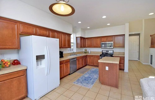 Sparks House | 1 mile from Golden Eagle Sports Complex