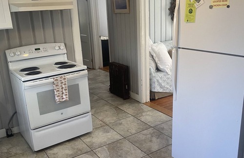 Westerly Cottage | 1 Mile To Beach, 2BR, 1 BA, sleeps 6