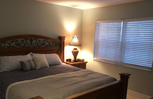 Hobe Sound Villa | 1 mile to Hobe Sound Beach & The best golf courses