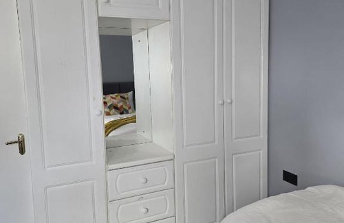 Galway Apartment | 1 Minute to Everywhere! Galway City Centre