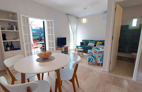 Acharavi Cottage | 1 minute walk to the beach of Acharavi! Homely cottage with private garden