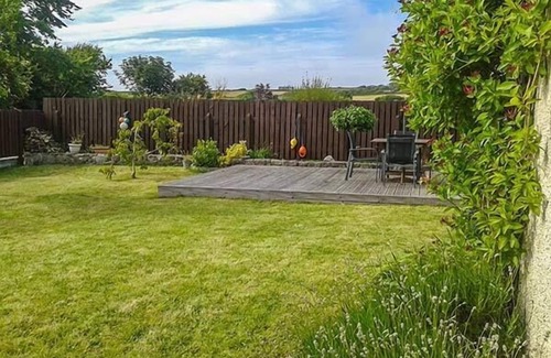 Angle Cottage | 1 MIREHOUSE PLACE, family friendly, country holiday cottage in Angle