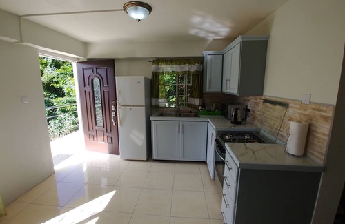 Marigot Bay Apartment | 1 Modern A/C apartment with pool. Walking distance from beach, shop & restaurant