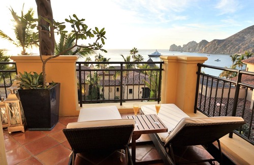 El Medano Ejidal Condo | 1 NIGHT FREE Luxury 4 BD Oceanview Cabo Condo in Resort, 5-Star Service