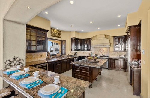 Pedregal Villa | 1 NIGHT FREE Oceanview Mansion, Private Pool & Five-Star Service