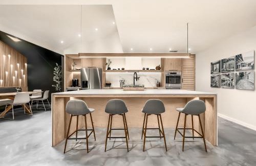 Clodine House | 1 OAK - experience custom design - 2 masters