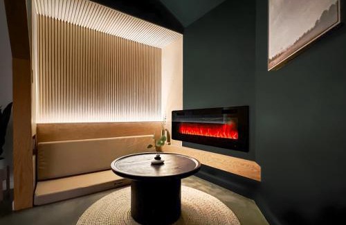Clodine House | 1 OAK - experience custom design - 2 masters