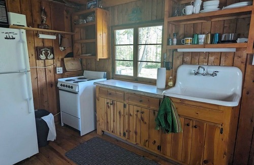 Kewadin House | 1 of 3 Beautiful Sunset Views direct Birch Lake, water toys, dog ok