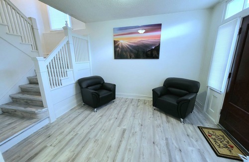 West Colfax House | 1 private bedroom+ bathnsuper fast internet, txt2