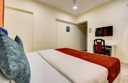 Kalina Apartment | 1 Private Bedroom I Bath in a 2BHK BKC and Jio Center