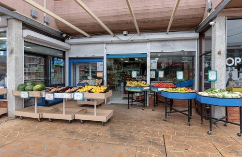 Berala House | 1 Private Double Room In Berala 1 minute away from Train Station - ROOM ONLY
