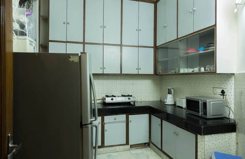 Kharera Bed & Breakfast | 1 Private Room In 3 Room Bnb In Hauz Khas in Center Delhi