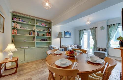 Theberton House | 1 Pump Cottages