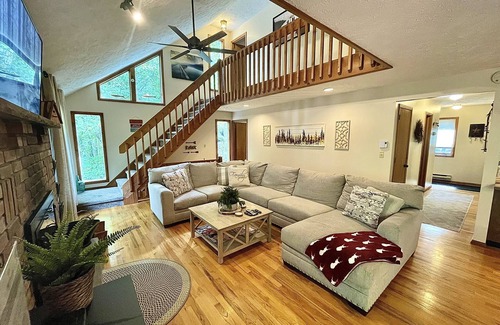 Bushkill House | #1 Rated Poconos Retreat Near Bushkill Falls – Game Room, Deck, Fire Pit & More!