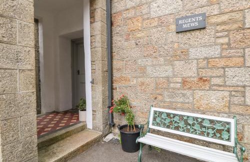 Chysauster House | 1 Regents Mews