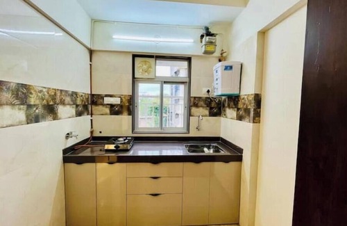 Kandivali East Apartment | 1 Room Kitchen near Mindspace
