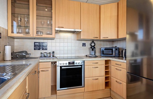 Bechlingen Apartment | 1 room penthouse with big roof terrace and unique lake and mountain view