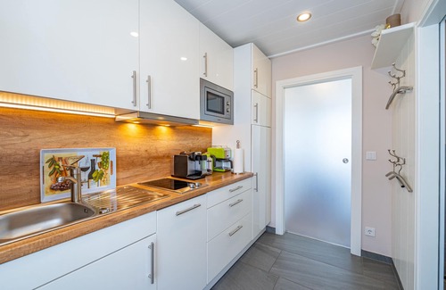 Westerland Apartment | 1-room vacation apartment with balcony in Westerland, right by the sea.