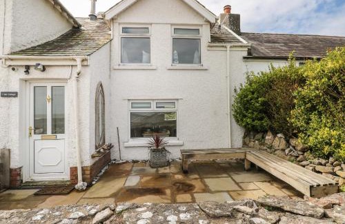 Horton House | 1 Salt Cottage