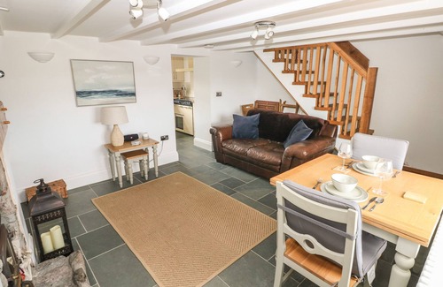 Horton Cottage | 1 SALT COTTAGE, pet friendly, country holiday cottage in Port Eynon