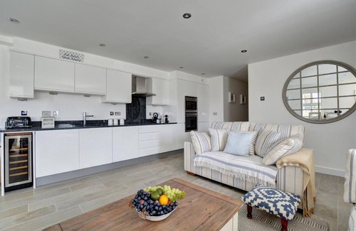 Constantine Bay Apartment | 1 Seaspell Apartment