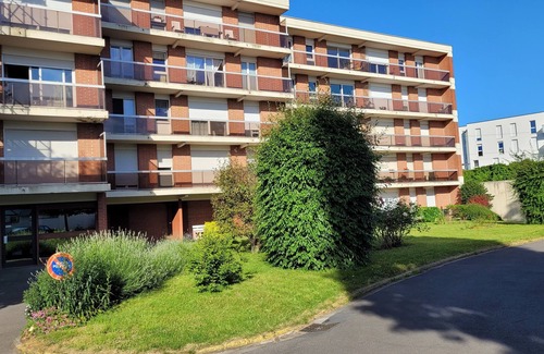Ronchin Apartment | 1 Star Furnished Holiday Accommodation