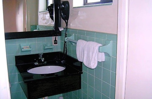 Okeechobee Hotel | 1-Star Hotel ∙ Budget Inn of Okeechobee