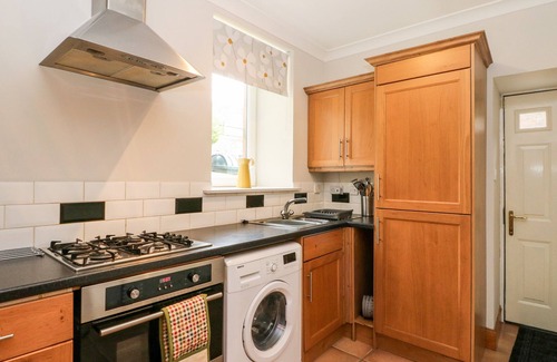 Foss House | 1 STATION COTTAGES, pet friendly, with open fire in Dalwhinnie