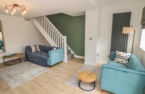 Langtoft House | 1 Staveley Cottages