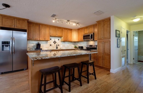 Holmes Beach Villa | 1 Step Closer 2 Bedroom Villa by RedAwning
