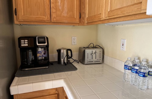 Ventura House | 1-Story Cottage 6-min to Beach & Old Town Ventura