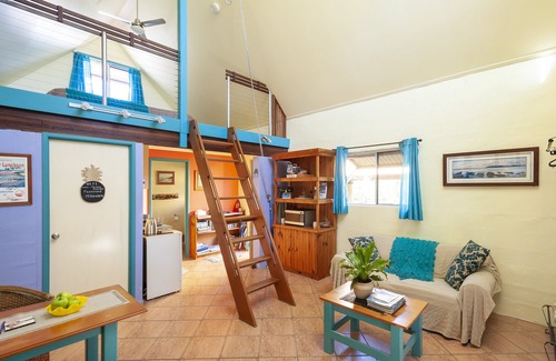 Rainbow Beach Apartment | 1 The Beach Loft - Rainbow Beach