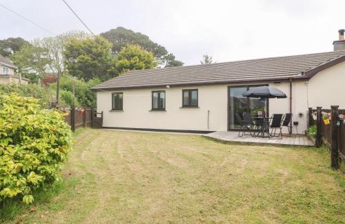 St. Buryan House | 1 The Brambles