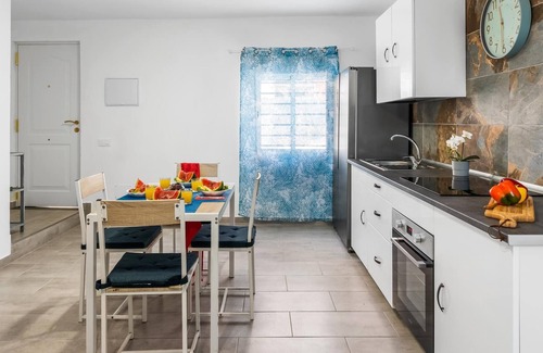 La Jaca Apartment | 1. The House of Rising Sun