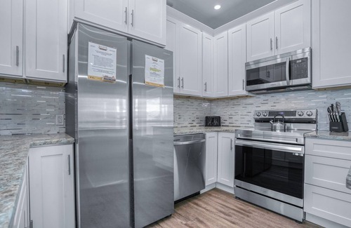 Inlet Harbour House | 1 to Sea 7 Bedrooms Oceanfront