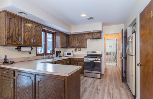 Morris Plains House | #1 town in NJ Ranked by Money Magazine, Heart of historic Morris County