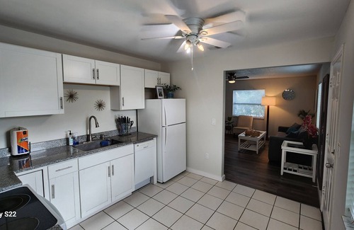 Warm Mineral Springs House | #1 Vacation near Mineral Springs