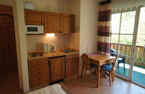 Schlatzendorf Apartment | 1-Zimmer- Appartement mit Doppelbettschlafcouch