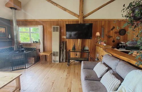 Drummond Island House | 10 acre, close to trails, WiFi, Kayaks, small lake/marsh,New beds.