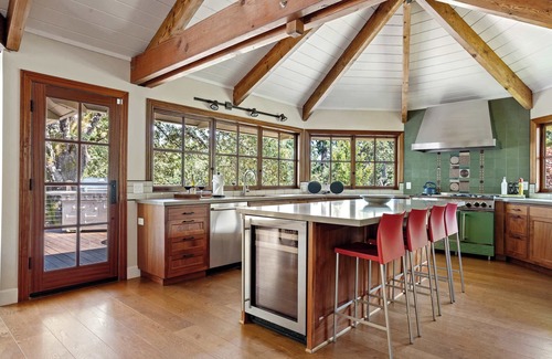 Freestone House | 10 Acre Estate w/Views | Teahouse | Pickleball