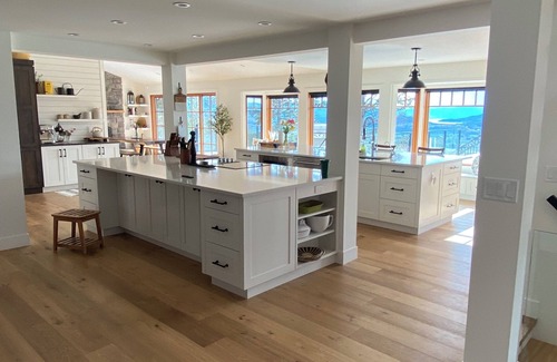 Central Okanagan House | 10 Acre estate with 40 mile views of Kelowna and Lake Country