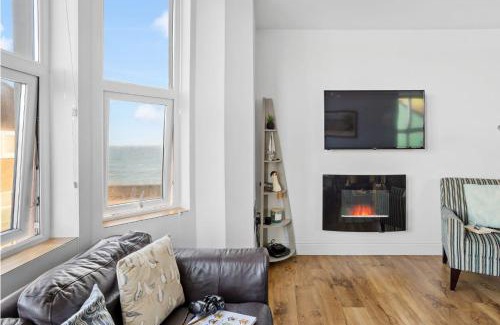 Torcross Apartment | 10 At The Beach, Torcross
