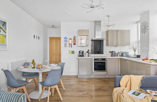 Torcross Apartment | 10 At The Beach, Torcross