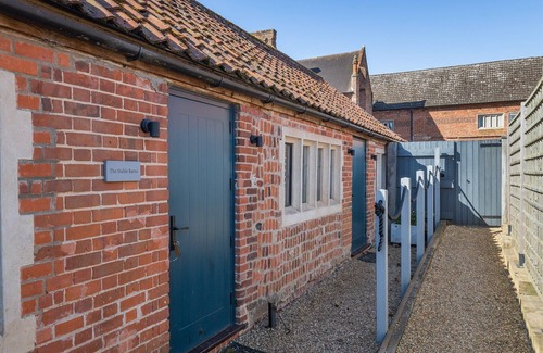 Brampton Cottage | 10 bedroom accommodation in Oxnead, near Brampton