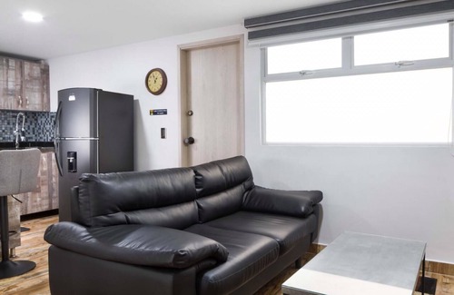 Astorga House | 10 Bedroom Building